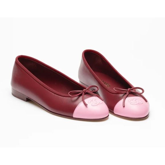 CHANEL Shoes - Chanel 26S Burgundy Red Pink Lambskin Leather CC Logo Ballet Ballerina Flat 37.5